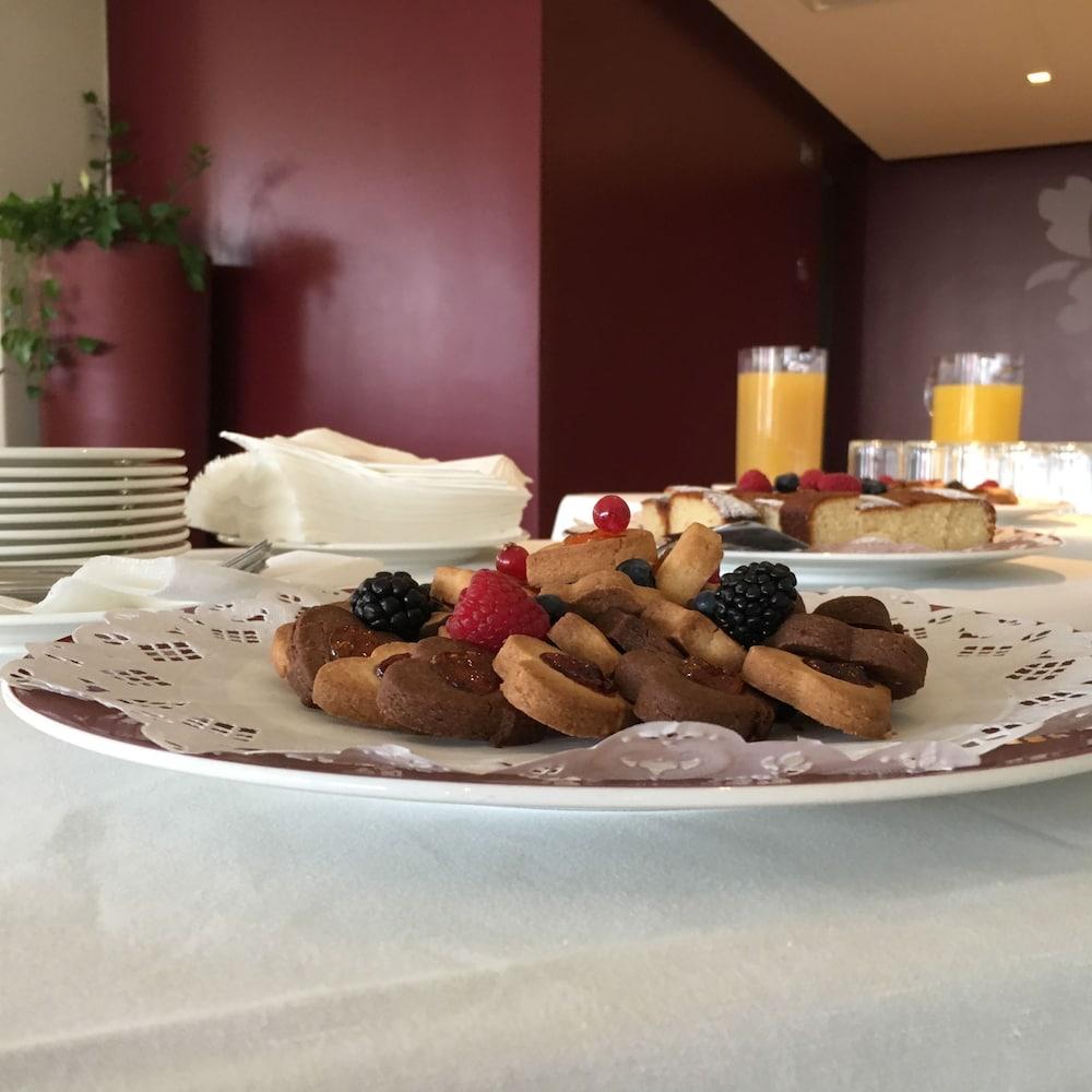 Virginia Palace Hotel Garbagnate Milanese Εξωτερικό φωτογραφία